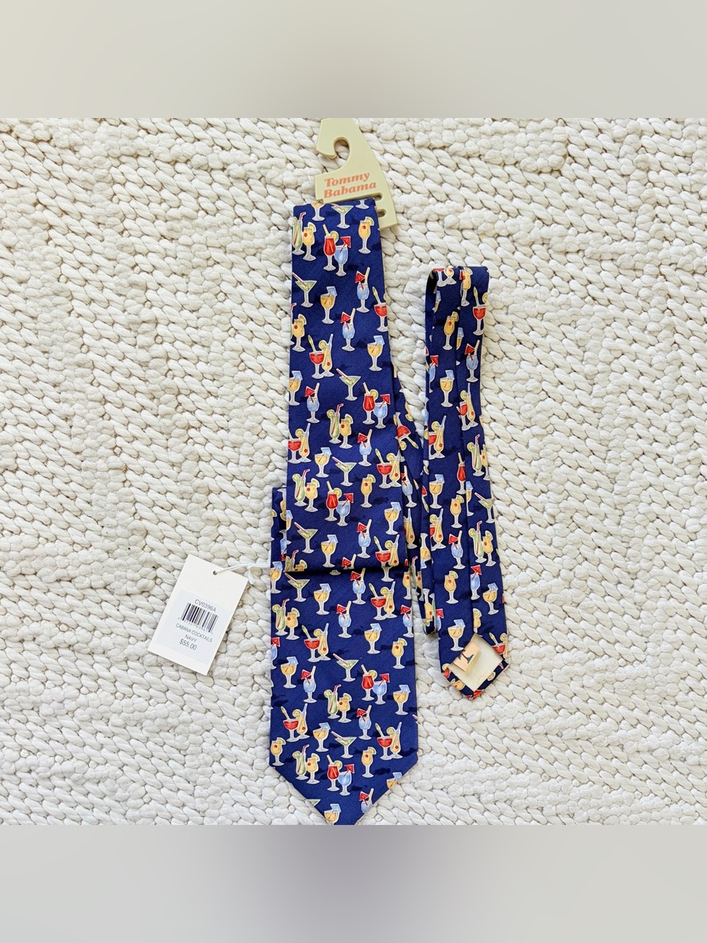 TOMMY BAHAMA 100% Silk Mens Neck Tie NEW NWT Navy Blue Cabana Cocktails Print